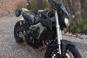 Yamaha MT-09 1ª 2015