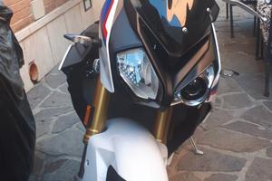 Moto BMW S1000R HP