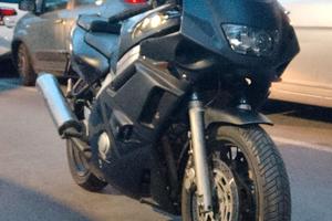 Yamaha FZR 600 - 1991