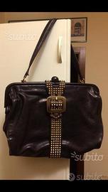 Borsa HTC borchie dorate