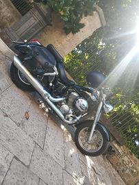 Honda vt 750 schadow in condizioni eccellenti