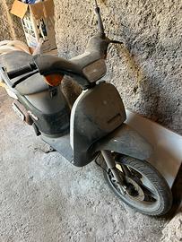 piaggio free a pezzi