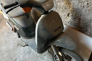 piaggio free a pezzi