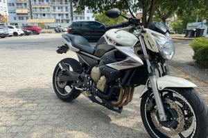 Yamaha 600