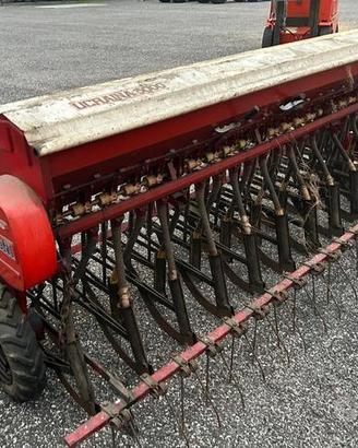 Seminatrice Moreni modello Ucraina 3000