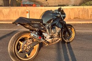 Yamaha FZ6 S2-café racer(tutta omologata)