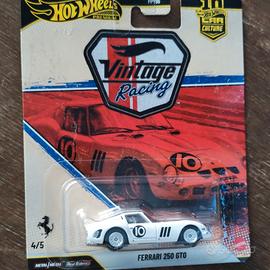 Hot Wheels Premium - Ferrari 250 GTO ( Vintage) 