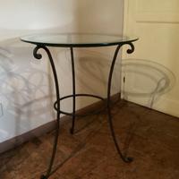 Tavolo in ferro e vetro