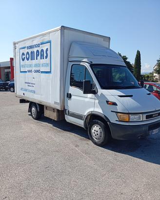 Iveco Daily 2.8 anno 2001 .