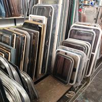 Finestre usate con telaio varie misure per tutti i