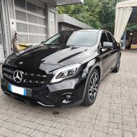 MERCEDES GLA 200 4 MATIC