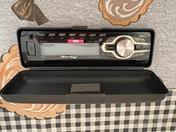 AutoRadio Piooner DEH-1400UB Nuovo
