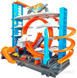 Hotwheels Mega Garage