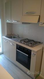 Singola confortevole e luminosa