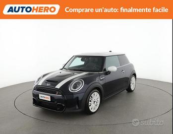 MINI Cooper 2.0 Cooper S Essential 5 porte