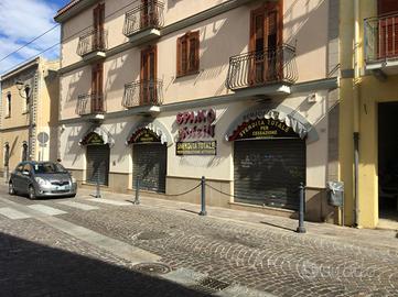 2 LOCALI A SELARGIUS