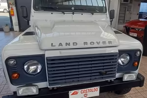 LAND ROVER Defender 110 2.2 TD4 Station Wagon AUTO