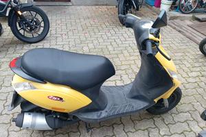 Piaggio zip 2t