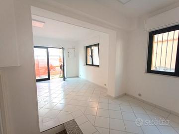 Fano negozio/ufficio 44 mq.1 vetrina ristrutturato