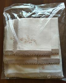 Tovaglia sarda artigianale ovale ricamata a mano