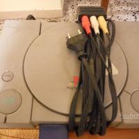 PlayStation Uno + un gioco in regalo