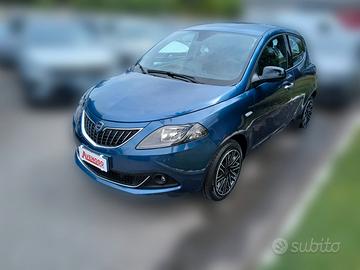 Lancia Ypsilon 1.0 FireFly 5 porte S&S Hybrid Gold
