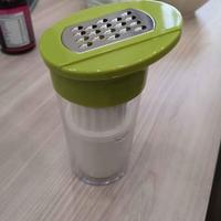 Utensile multiuso per cucina