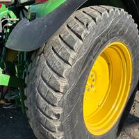 Pneumatici gomme trattore