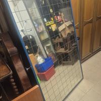 Specchio quadrettato  per palestra o studio .