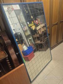 Specchio quadrettato  per palestra o studio .