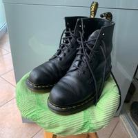Scarpe DR. MARTENS 1460 nere, ITA 40