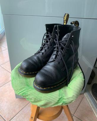 Scarpe DR. MARTENS 1460 nere, ITA 40