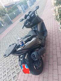 kymco ak 550 premium