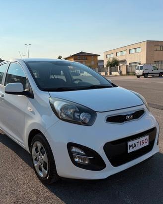 KIA PICANTO GPL + LANCIA DELTA ( leggere )