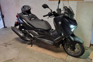 scooter yamaha xmax125 tech Black 