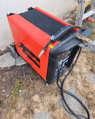 Saldatricea filo telwin telmig 180/2