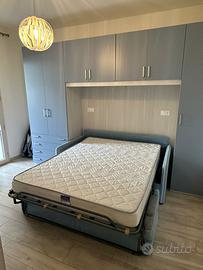 Mobile con divano letto