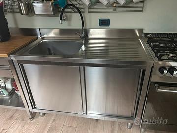 Lavabo e banco acciaio inox