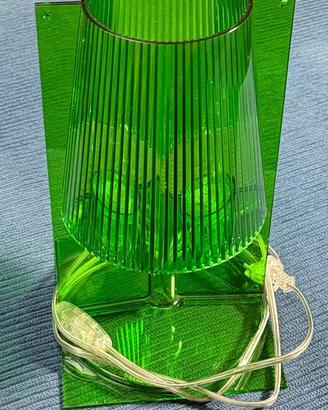 Kartell lampada Take verde