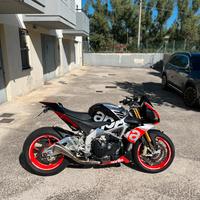 Aprilia Tuono V4 Factory 1100