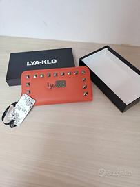 Portafoglio donna con borchie art LK207P001