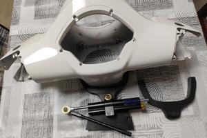 Ammortizzatore di sterzo tubi e disco freno vespa 