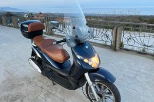 Piaggio Beverly 250 ie full optional