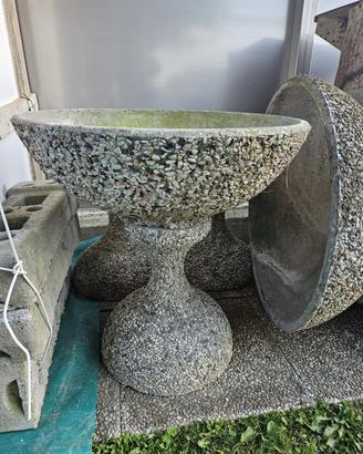 Fioriera in sasso lavato