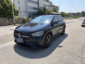 Mercedes-Benz GLA 200d 4Matic  AMG Line