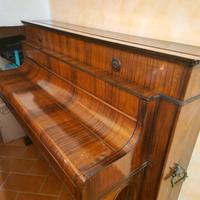 Pianoforte verticale fine 800