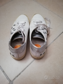 Scarpe sneakers bianche