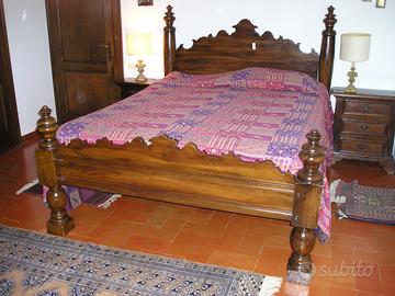 Letto matrimoniale antico