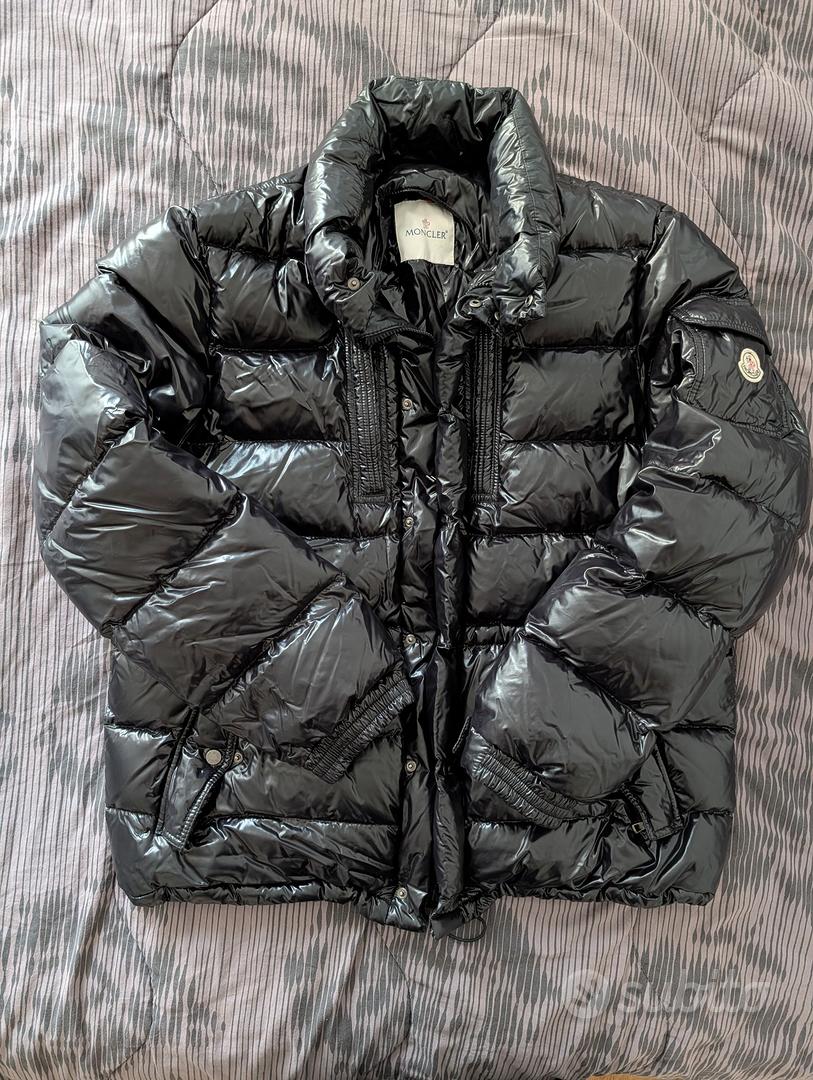 Piumino Moncler lungo uomo Abbigliamento e Accessori In vendita