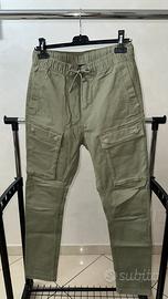 Pantalone Uomo stile Cargo color verde - H&M
